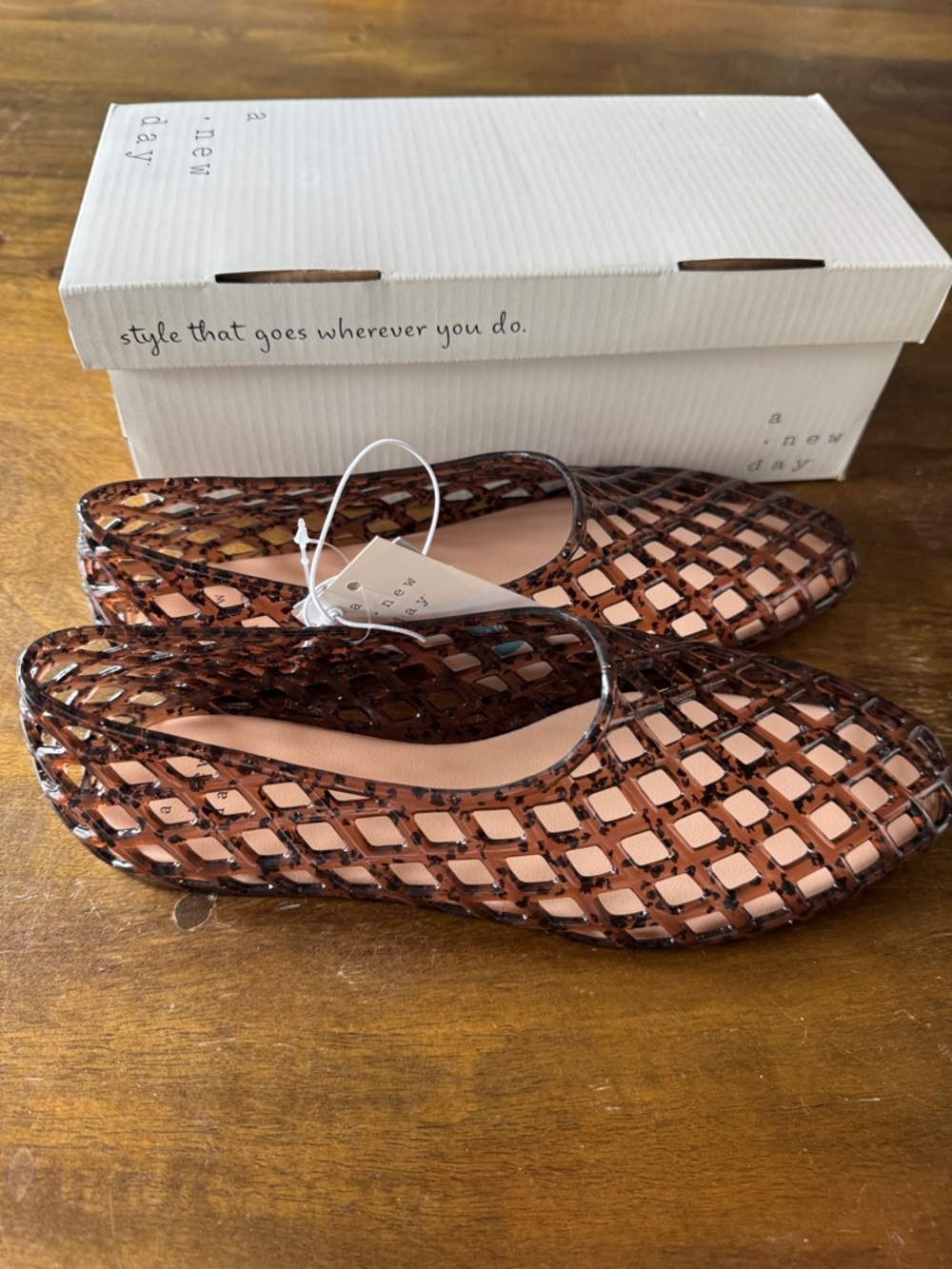 Tortoise Jelly Shoes - Picture 2 of 5